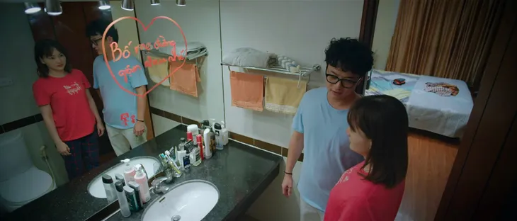 Thương ngày nắng về 2 - Tập 1: Trang bật khóc vì tình yêu mẹ Nga dành cho mình - Ảnh 7. Thương ngày nắng về 2 - Tập 1: Trang bật khóc vì tình yêu mẹ Nga dành cho mình - Ảnh 7.