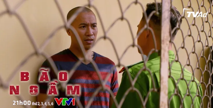 Bão ngầm - Tập 32: Toàn khỉ đốm quyết định khai toàn bộ sự thật - Ảnh 3. Bão ngầm - Tập 32: Toàn khỉ đốm quyết định khai toàn bộ sự thật - Ảnh 3.