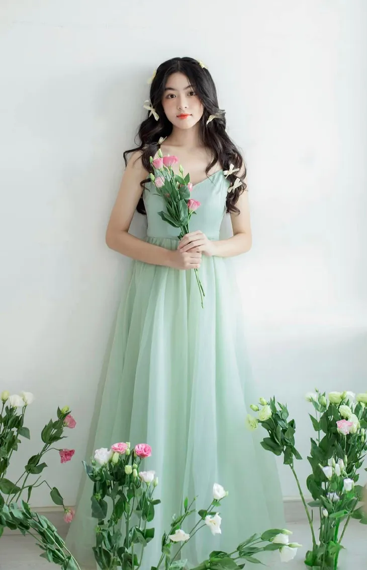 Nhan sắc tuổi 16 gây sốt của con gái Quyền Linh - Ảnh 8. Nhan sắc tuổi 16 gây sốt của con gái Quyền Linh - Ảnh 8.
