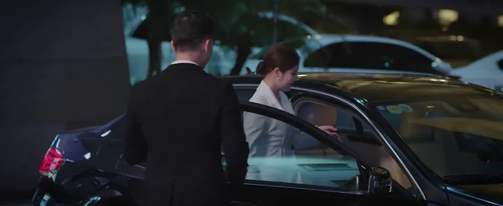 Thương ngày nắng về 2 - Tập 3: Vân Trang bất ngờ từ Nhật trở về, mang theo soái ca vạn người mê - Ảnh 7. Thương ngày nắng về 2 - Tập 3: Vân Trang bất ngờ từ Nhật trở về, mang theo soái ca vạn người mê - Ảnh 7.