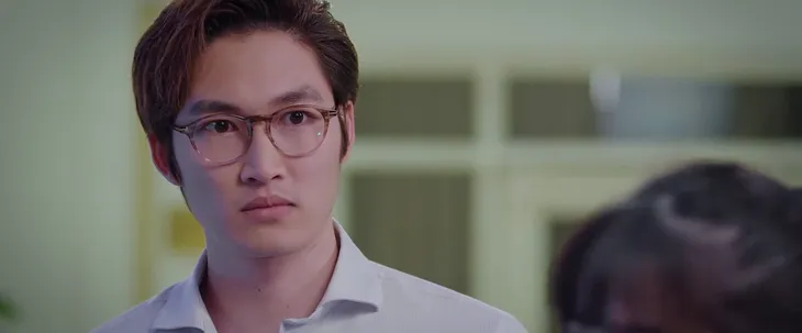 Thương ngày nắng về 2 - Tập 3: Duy ghen phát điên vì trai đẹp kè kè bên Trang - Ảnh 9. Thương ngày nắng về 2 - Tập 3: Duy ghen phát điên vì trai đẹp kè kè bên Trang - Ảnh 9.
