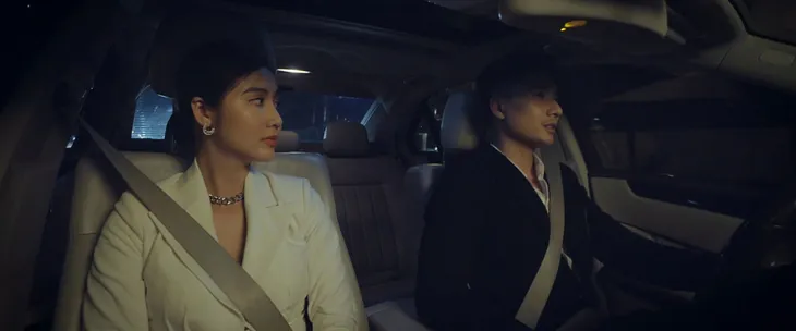 Thương ngày nắng về 2 - Tập 3: Duy ghen phát điên vì trai đẹp kè kè bên Trang - Ảnh 10. Thương ngày nắng về 2 - Tập 3: Duy ghen phát điên vì trai đẹp kè kè bên Trang - Ảnh 10.