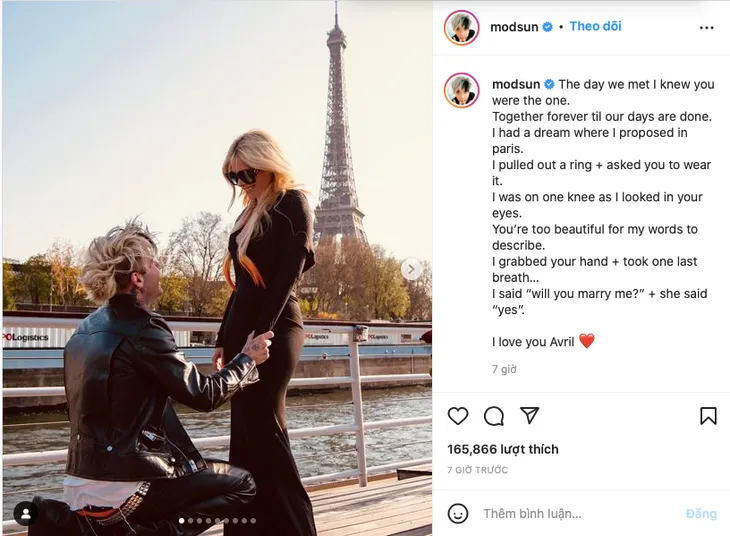 Avril Lavigne đính hôn với bạn trai mới ở Paris - Ảnh 3. Avril Lavigne đính hôn với bạn trai mới ở Paris - Ảnh 3.
