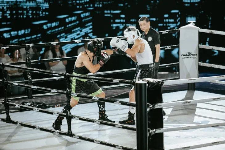 Cao thủ boxing Lợi Trần so găng với độc cô cầu bại làng Muay Thái Duy Nhất tại  Nhà vô địch 2021 - Ảnh 2.