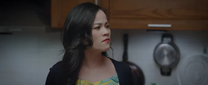 Thương ngày nắng về 2 - Tập 17: Thương tỏ thái độ khi Vân Khánh đề ra quy định chung - Ảnh 3. Thương ngày nắng về 2 - Tập 17: Thương tỏ thái độ khi Vân Khánh đề ra quy định chung - Ảnh 3.