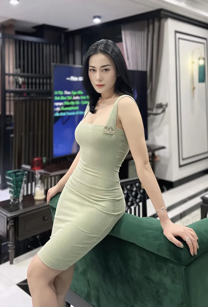 Diễn viên Việt tuần qua: Lan Phương đăng ảnh sốc về Vân Khánh, NSND Thu Hà trẻ đến khó tin - Ảnh 14. Diễn viên Việt tuần qua: Lan Phương đăng ảnh sốc về Vân Khánh, NSND Thu Hà trẻ đến khó tin - Ảnh 14.