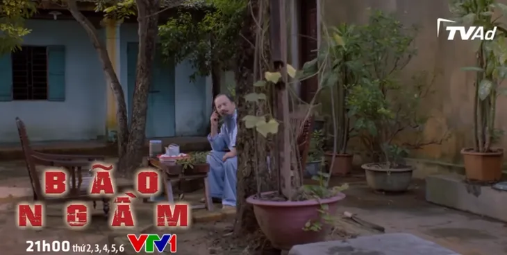 Bão ngầm - Tập 55: Hải Triều tìm cách giải nguy cho Hạ Lam - Ảnh 1. Bão ngầm - Tập 55: Hải Triều tìm cách giải nguy cho Hạ Lam - Ảnh 1.