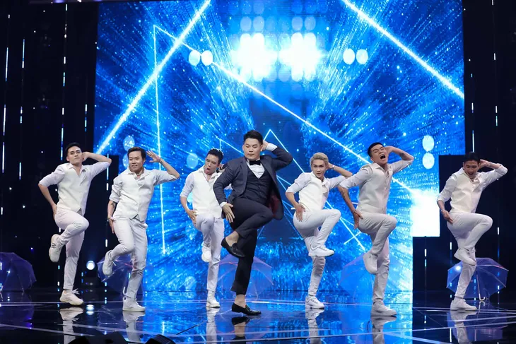 Trang Moon tạm gác bàn DJ, khoe kỹ năng “đỉnh của chóp” với nhạc cụ dân tộc - Ảnh 2. Trang Moon tạm gác bàn DJ, khoe kỹ năng “đỉnh của chóp” với nhạc cụ dân tộc - Ảnh 2.