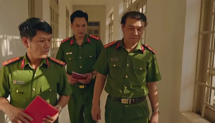 Bão ngầm hoãn phát sóng - Ảnh 2. Bão ngầm hoãn phát sóng - Ảnh 2.