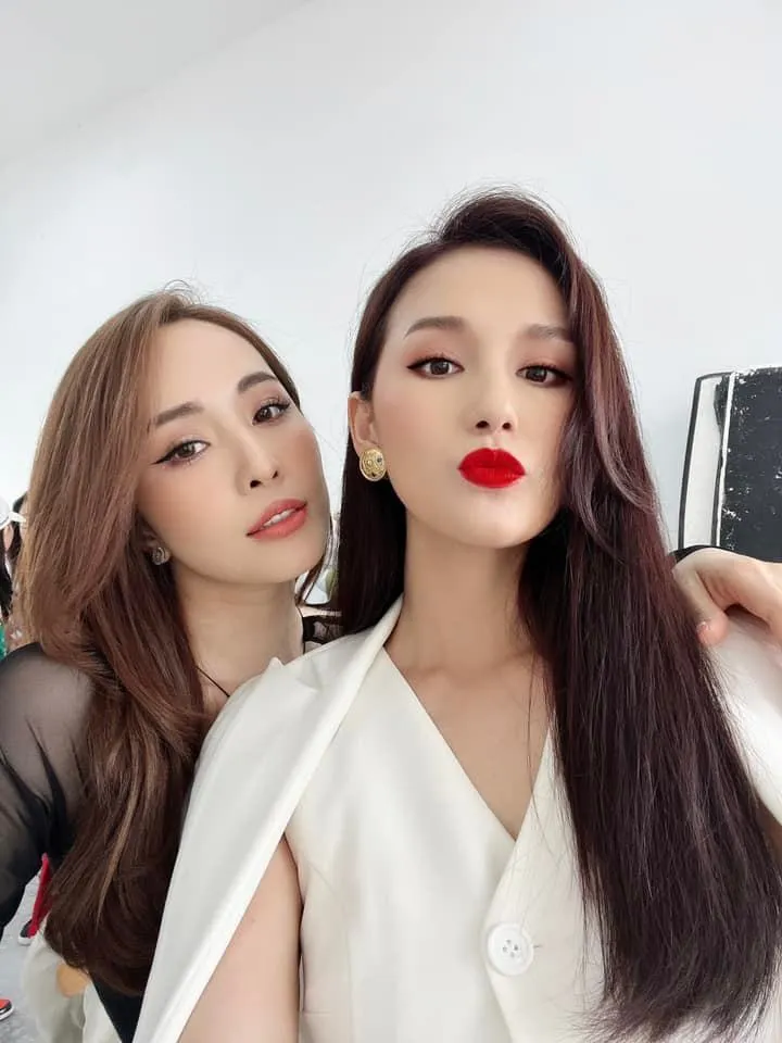 Quỳnh Nga quấn quít không rời khi đóng phim cùng Lã Thanh Huyền - Ảnh 19. Quỳnh Nga quấn quít không rời khi đóng phim cùng Lã Thanh Huyền - Ảnh 19.