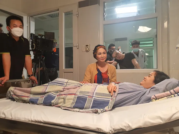 Hậu trường tươi rói của nữ phụ bị ghét nhất Thương ngày nắng về - Ảnh 4. Hậu trường tươi rói của nữ phụ bị ghét nhất Thương ngày nắng về - Ảnh 4.