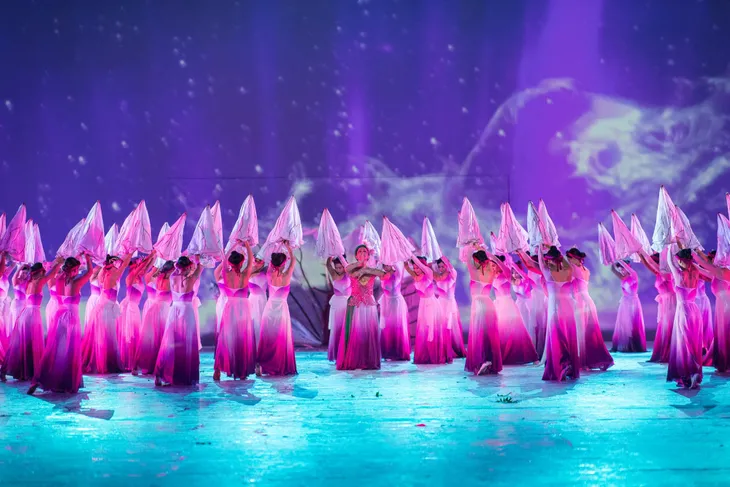 Nghệ sĩ múa Linh Nga thăng hoa tại Lễ Khai mạc SEA Games 31 - Ảnh 8.