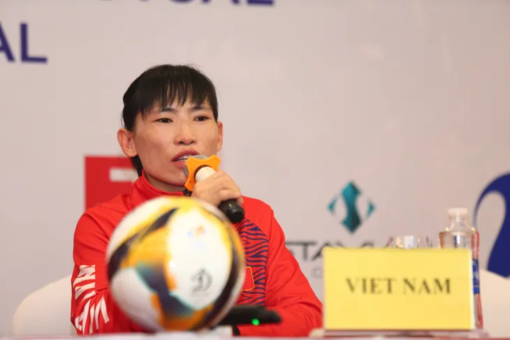 HLV Trương Quốc Tuấn: Đội tuyển Futsal Nữ Việt Nam hướng tới mục tiêu Huy chương Vàng SEA Games 31 - Ảnh 1. HLV Trương Quốc Tuấn: Đội tuyển Futsal Nữ Việt Nam hướng tới mục tiêu Huy chương Vàng SEA Games 31 - Ảnh 1.