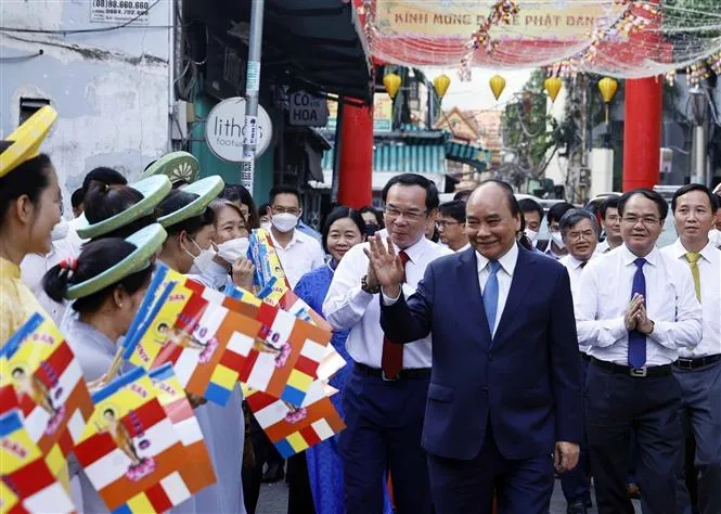 Chủ tịch nước: Phật giáo có vai trò rất quan trọng trong việc hộ quốc, an dân - Ảnh 4. Chủ tịch nước: Phật giáo có vai trò rất quan trọng trong việc hộ quốc, an dân - Ảnh 4.