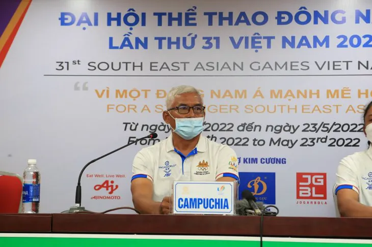 HLV Mai Đức Chung: ĐT nữ Việt Nam sẵn sàng gặp bất cứ đội nào ở bán kết - Ảnh 2. HLV Mai Đức Chung: ĐT nữ Việt Nam sẵn sàng gặp bất cứ đội nào ở bán kết - Ảnh 2.