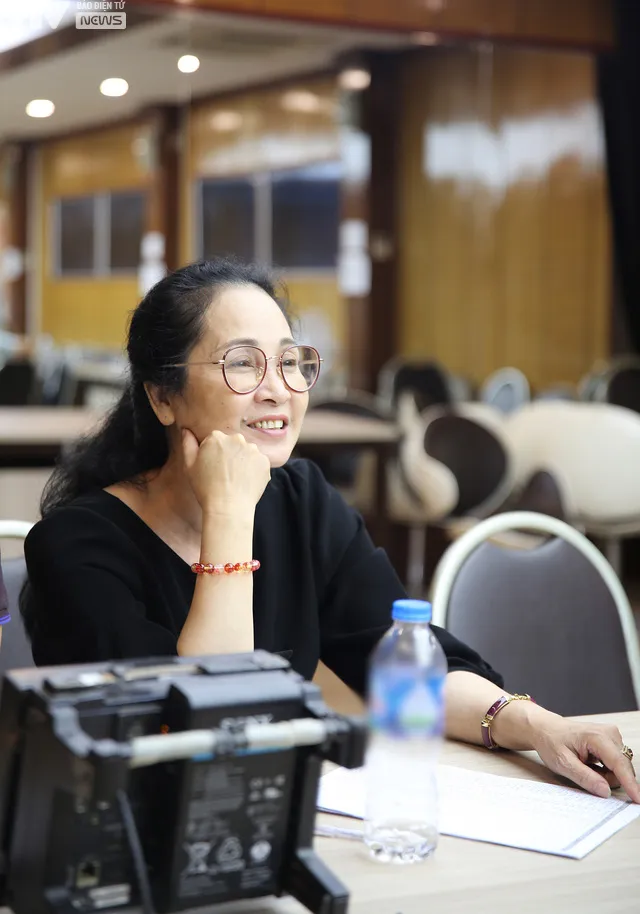 Hồng Diễm - Mạnh Trường ngồi ghế nóng tuyển diễn viên truyền hình - Ảnh 4. Hồng Diễm - Mạnh Trường ngồi ghế nóng tuyển diễn viên truyền hình - Ảnh 4.