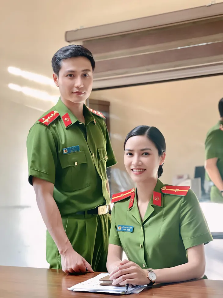 Diễn viên Việt tuần qua: Huyền Lizzie khoe bí quyết giữ eo thon, Phương Oanh thiêu đốt ánh nhìn - Ảnh 14. Diễn viên Việt tuần qua: Huyền Lizzie khoe bí quyết giữ eo thon, Phương Oanh thiêu đốt ánh nhìn - Ảnh 14.