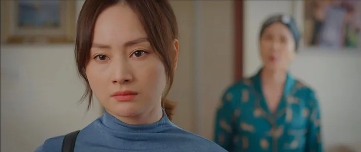 Thương ngày nắng về 2 - Tập 19: Khánh đáp trả thẳng thừng bà Hiền - Ảnh 1. Thương ngày nắng về 2 - Tập 19: Khánh đáp trả thẳng thừng bà Hiền - Ảnh 1.