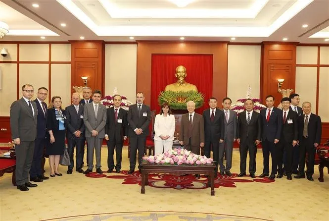 Hy Lạp coi trọng vị trí của Việt Nam ở khu vực, trên thế giới - Ảnh 3. Hy Lạp coi trọng vị trí của Việt Nam ở khu vực, trên thế giới - Ảnh 3.