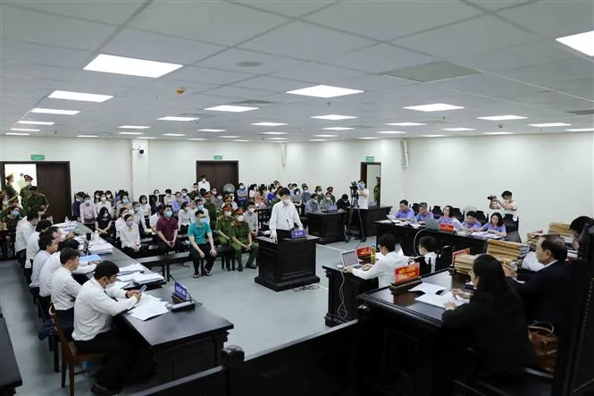 Nguyên Thứ trưởng Bộ Y tế Trương Quốc Cường bị tuyên án 4 năm tù - Ảnh 1. Nguyên Thứ trưởng Bộ Y tế Trương Quốc Cường bị tuyên án 4 năm tù - Ảnh 1.