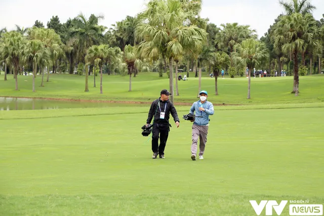 Cận cảnh công nghệ sản xuất tín hiệu môn Golf tại SEA Games 31 - Ảnh 1. Cận cảnh công nghệ sản xuất tín hiệu môn Golf tại SEA Games 31 - Ảnh 1.