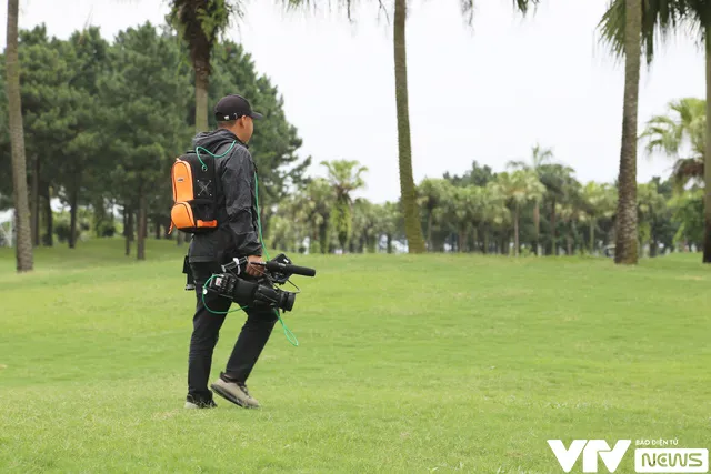 Cận cảnh công nghệ sản xuất tín hiệu môn Golf tại SEA Games 31 - Ảnh 2. Cận cảnh công nghệ sản xuất tín hiệu môn Golf tại SEA Games 31 - Ảnh 2.