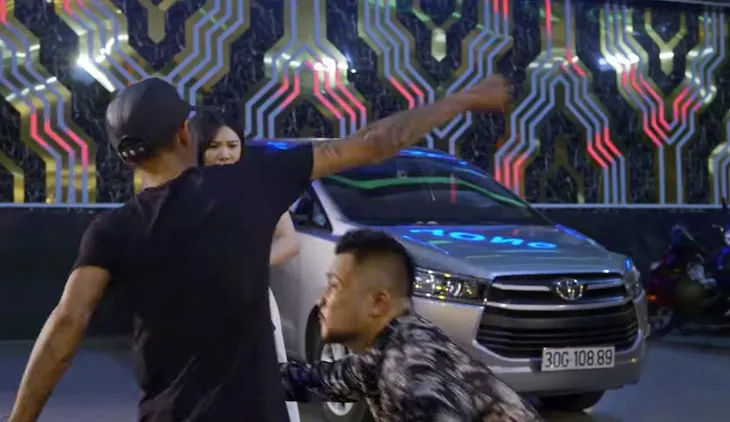 Bão ngầm - Tập 58: Hạ Lam rối bời tới bật khóc... vì để cuộc chơi đi quá xa - Ảnh 11. Bão ngầm - Tập 58: Hạ Lam rối bời tới bật khóc... vì để cuộc chơi đi quá xa - Ảnh 11.