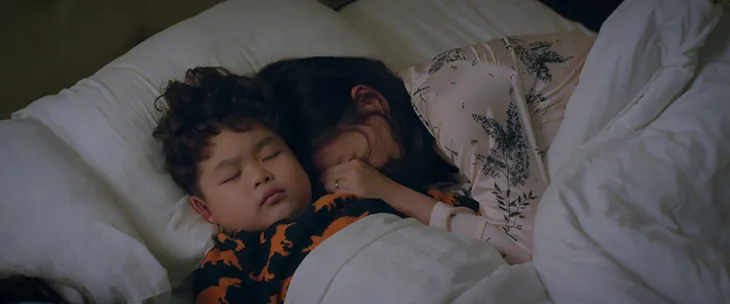 Thương ngày nắng về 2 - Tập 21: Đức tin Khánh nhưng vì sao vẫn quyết ly hôn? - Ảnh 13. Thương ngày nắng về 2 - Tập 21: Đức tin Khánh nhưng vì sao vẫn quyết ly hôn? - Ảnh 13.