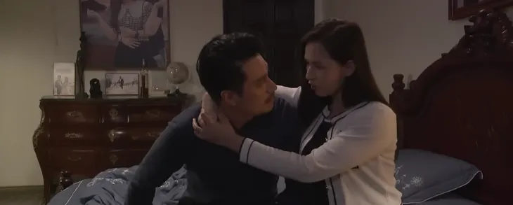 Chồng cũ, vợ cũ, người yêu cũ - Tập 7: Việt bất ngờ khi Giang cho phép con riêng sống thoải mái - Ảnh 1.