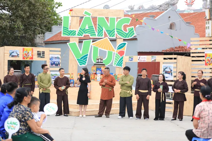 Mẹ Đốp Duy Nam và Xã trưởng Trung Ruồi hài hước vô đối trong Làng vui số cuối - Ảnh 1. Mẹ Đốp Duy Nam và Xã trưởng Trung Ruồi hài hước vô đối trong Làng vui số cuối - Ảnh 1.