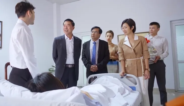 Bão ngầm - Tập 61: Vì sao Triều không chịu tiết lộ cho Lam lão Đức chính là ông trùm? - Ảnh 1. Bão ngầm - Tập 61: Vì sao Triều không chịu tiết lộ cho Lam lão Đức chính là ông trùm? - Ảnh 1.