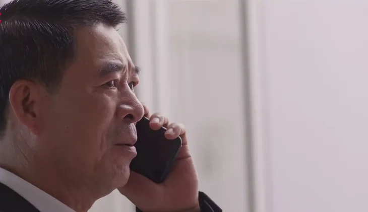 Bão ngầm - Tập 61: Vì sao Triều không chịu tiết lộ cho Lam lão Đức chính là ông trùm? - Ảnh 4. Bão ngầm - Tập 61: Vì sao Triều không chịu tiết lộ cho Lam lão Đức chính là ông trùm? - Ảnh 4.