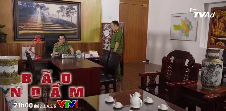 Bão ngầm - Tập 61: Sau khi trừ khử người tình đồng giới, Tú ong chúa bất ngờ yêu Sơn - Ảnh 5. Bão ngầm - Tập 61: Sau khi trừ khử người tình đồng giới, Tú ong chúa bất ngờ yêu Sơn - Ảnh 5.