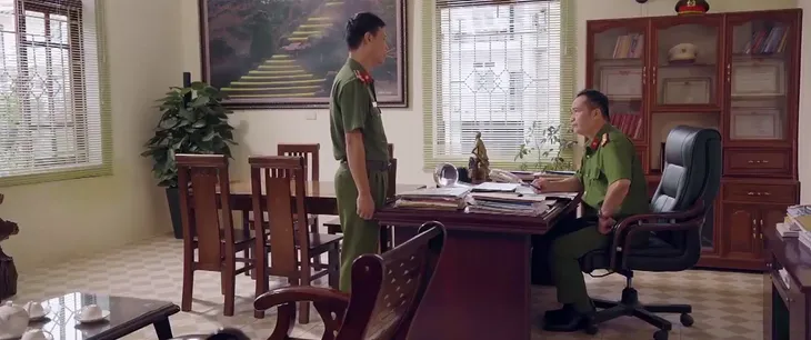 Bão ngầm - Tập 61: Vì sao Triều không chịu tiết lộ cho Lam lão Đức chính là ông trùm? - Ảnh 13. Bão ngầm - Tập 61: Vì sao Triều không chịu tiết lộ cho Lam lão Đức chính là ông trùm? - Ảnh 13.