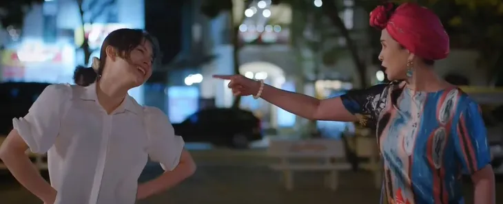 NSND Lan Hương: Bà mẹ chồng tai quái khiến tôi rất mệt! - Ảnh 5. NSND Lan Hương: Bà mẹ chồng tai quái khiến tôi rất mệt! - Ảnh 5.