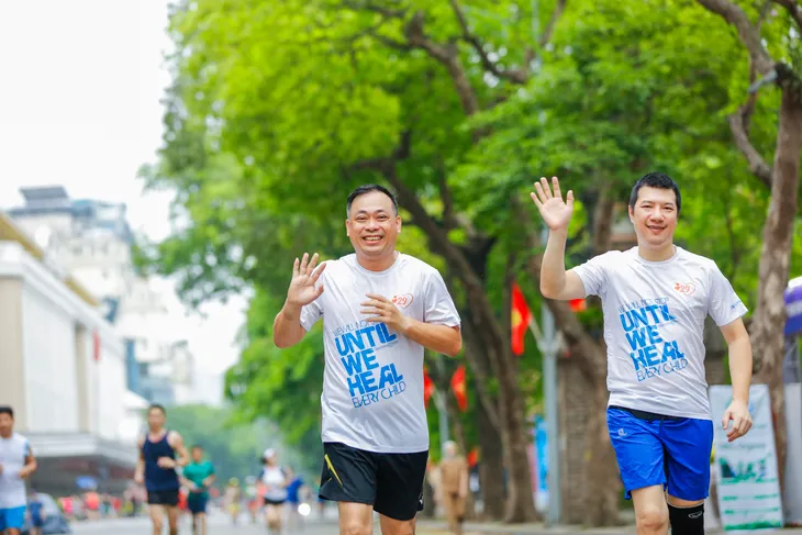 CMC cùng cộng đồng chạy bộ gây quỹ phẫu thuật nụ cười - Ảnh 2. CMC cùng cộng đồng chạy bộ gây quỹ phẫu thuật nụ cười - Ảnh 2.