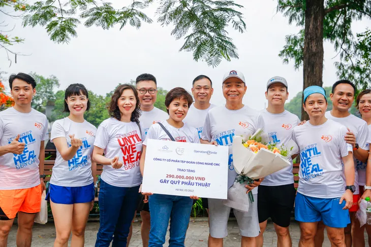 CMC cùng cộng đồng chạy bộ gây quỹ phẫu thuật nụ cười - Ảnh 4. CMC cùng cộng đồng chạy bộ gây quỹ phẫu thuật nụ cười - Ảnh 4.