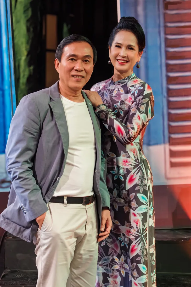 NSND Lan Hương: Bà mẹ chồng tai quái khiến tôi rất mệt! - Ảnh 6. NSND Lan Hương: Bà mẹ chồng tai quái khiến tôi rất mệt! - Ảnh 6.
