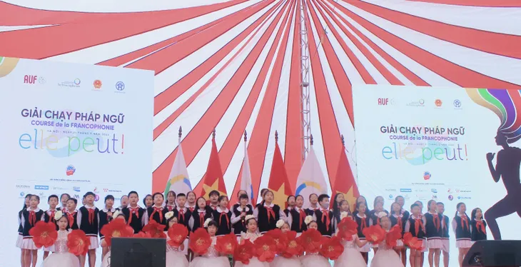 Giải chạy Pháp ngữ năm 2022: Tôn vinh các giá trị chung của thể thao và Pháp ngữ - Ảnh 8. Giải chạy Pháp ngữ năm 2022: Tôn vinh các giá trị chung của thể thao và Pháp ngữ - Ảnh 8.