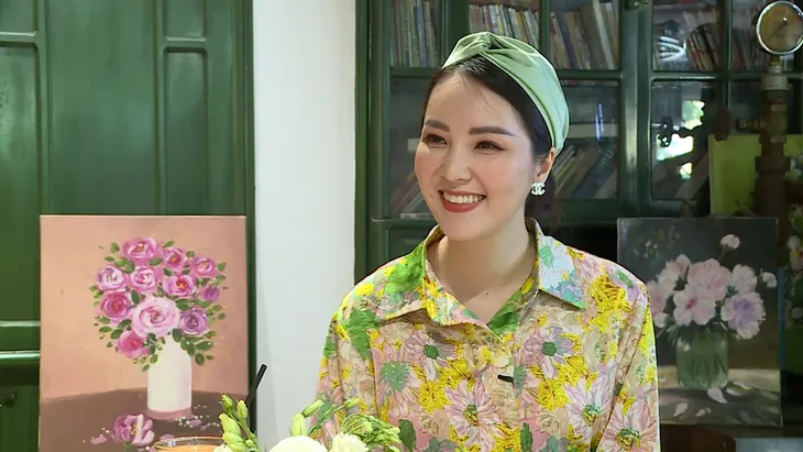 MC Thụy Vân cosplay mẹ chồng tai quái trong Thương ngày nắng về - Ảnh 4.