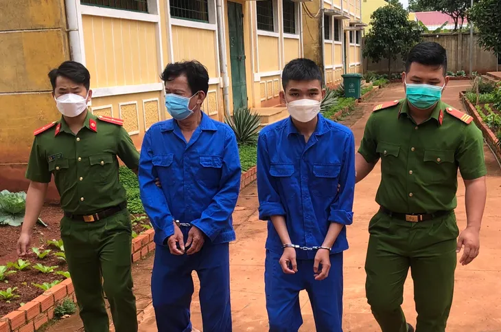 Triệt phá nhóm trộm cắp tài sản trên xe ô tô đỗ ven đường ban đêm - Ảnh 1. Triệt phá nhóm trộm cắp tài sản trên xe ô tô đỗ ven đường ban đêm - Ảnh 1.