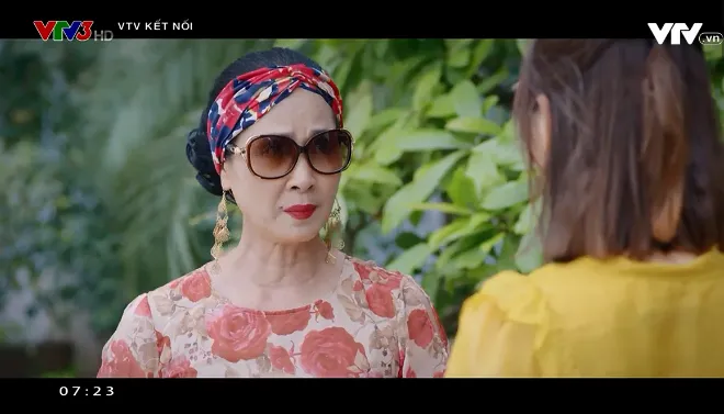 Những dấu ấn của 3 bà mẹ đối lập nhau trong Thương ngày nắng về - Ảnh 3. Những dấu ấn của 3 bà mẹ đối lập nhau trong Thương ngày nắng về - Ảnh 3.