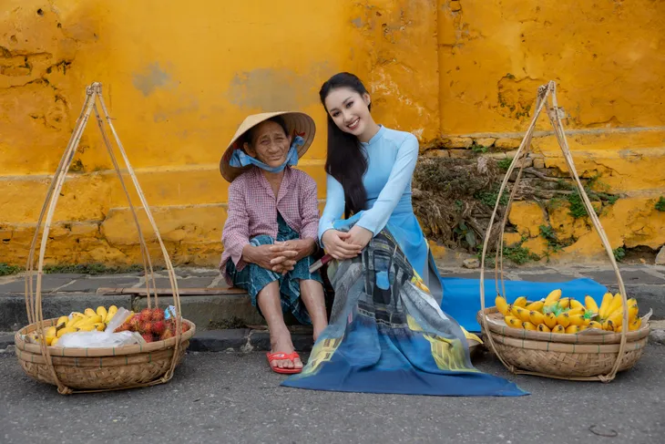Nhan sắc Hoa khôi miền Trung Đoàn Hồng Trang thi Miss Global 2022 - Ảnh 4.