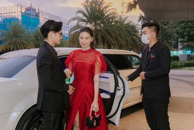 Theo chân Ngô Thanh Vân - Huy Trần trải nghiệm phong cách sống “hàng hiệu” tại Grand Marina Saigon - Ảnh 2. Theo chân Ngô Thanh Vân - Huy Trần trải nghiệm phong cách sống “hàng hiệu” tại Grand Marina Saigon - Ảnh 2.