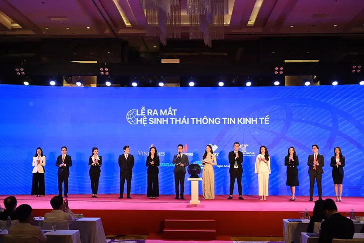 Dàn host nổi bật đáng mơ ước của VTVMoney - Ảnh 4.