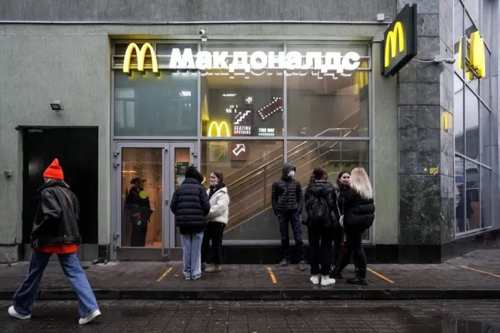 Thương hiệu mới của McDonalds ở Nga có thể là Fun and Tasty - Ảnh 1. Thương hiệu mới của McDonalds ở Nga có thể là Fun and Tasty - Ảnh 1.