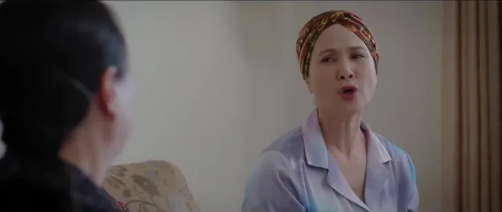 Thương ngày nắng về 2 - Tập 25: Bà Hiền tức điên khi bị bà Nga rủa đừng nên tạo nghiệp thêm - Ảnh 2. Thương ngày nắng về 2 - Tập 25: Bà Hiền tức điên khi bị bà Nga rủa đừng nên tạo nghiệp thêm - Ảnh 2.