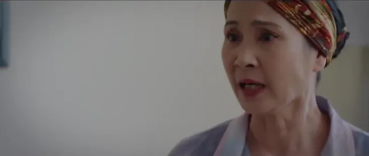 Thương ngày nắng về 2 - Tập 25: Bà Hiền tức điên khi bị bà Nga rủa đừng nên tạo nghiệp thêm - Ảnh 5. Thương ngày nắng về 2 - Tập 25: Bà Hiền tức điên khi bị bà Nga rủa đừng nên tạo nghiệp thêm - Ảnh 5.