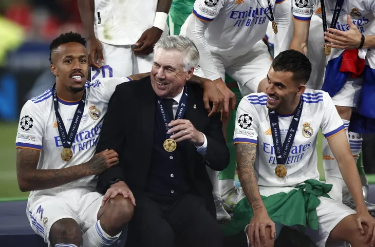HLV Ancelotti nói gì sau khi cùng Real Madrid vô địch Champions League? - Ảnh 1. HLV Ancelotti nói gì sau khi cùng Real Madrid vô địch Champions League? - Ảnh 1.