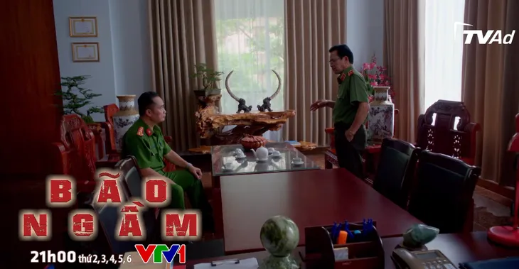 Bão ngầm - Tập 50: Hải Triều nhận lỗi, hôn bạn gái đắm đuối - Ảnh 2. Bão ngầm - Tập 50: Hải Triều nhận lỗi, hôn bạn gái đắm đuối - Ảnh 2.